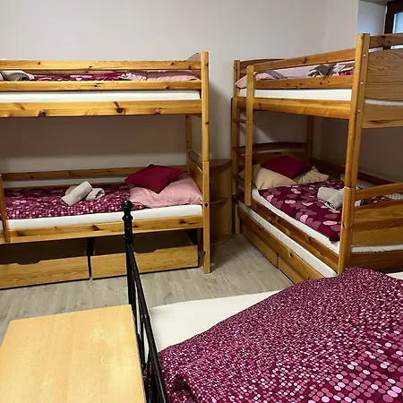 Zlechov Hotel *