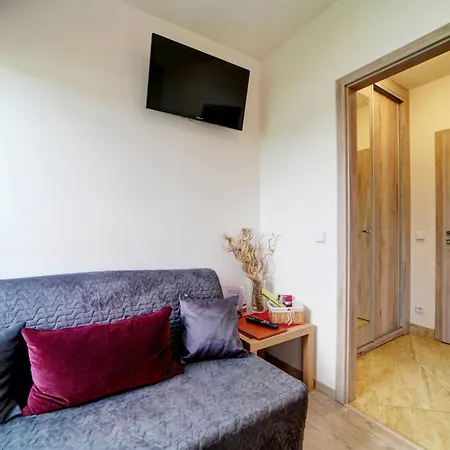 Zlechov Otel *