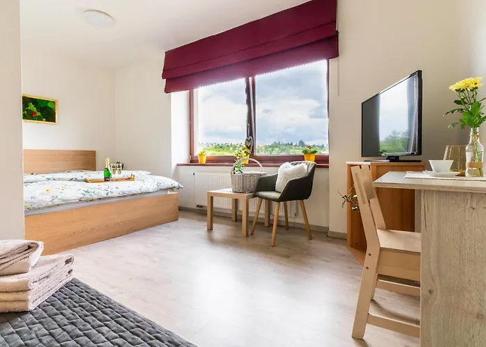 Zlechov Hotel *